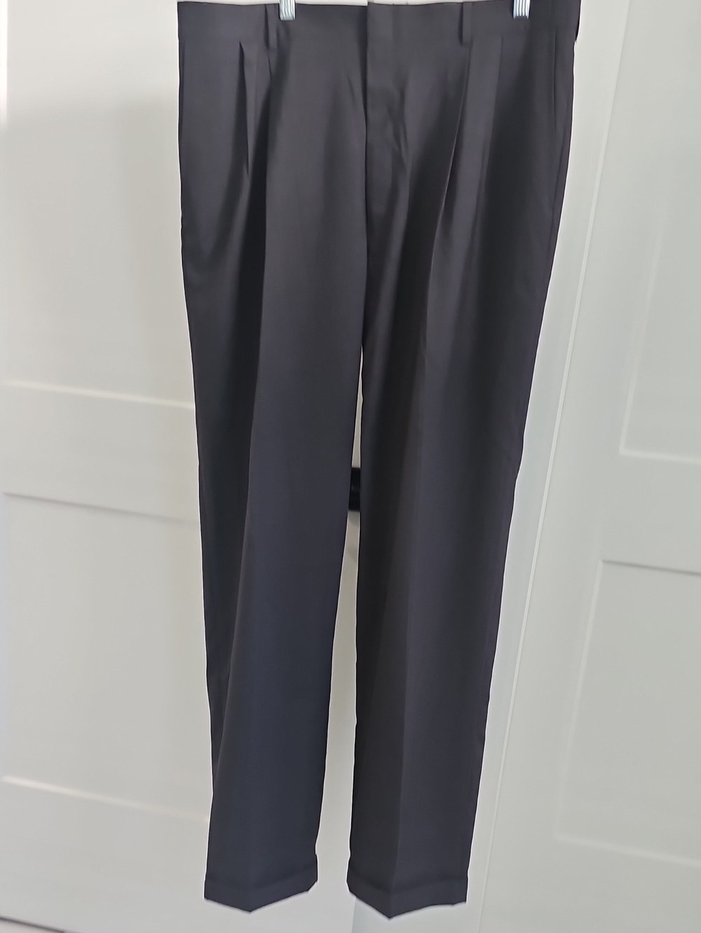 Haggar Dark Grey Pleated Men's Dress Pants 38-34 New WO Tags
